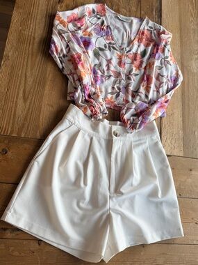 Cropped High-Waist White Women's Shorts — Tailored Pleat Front